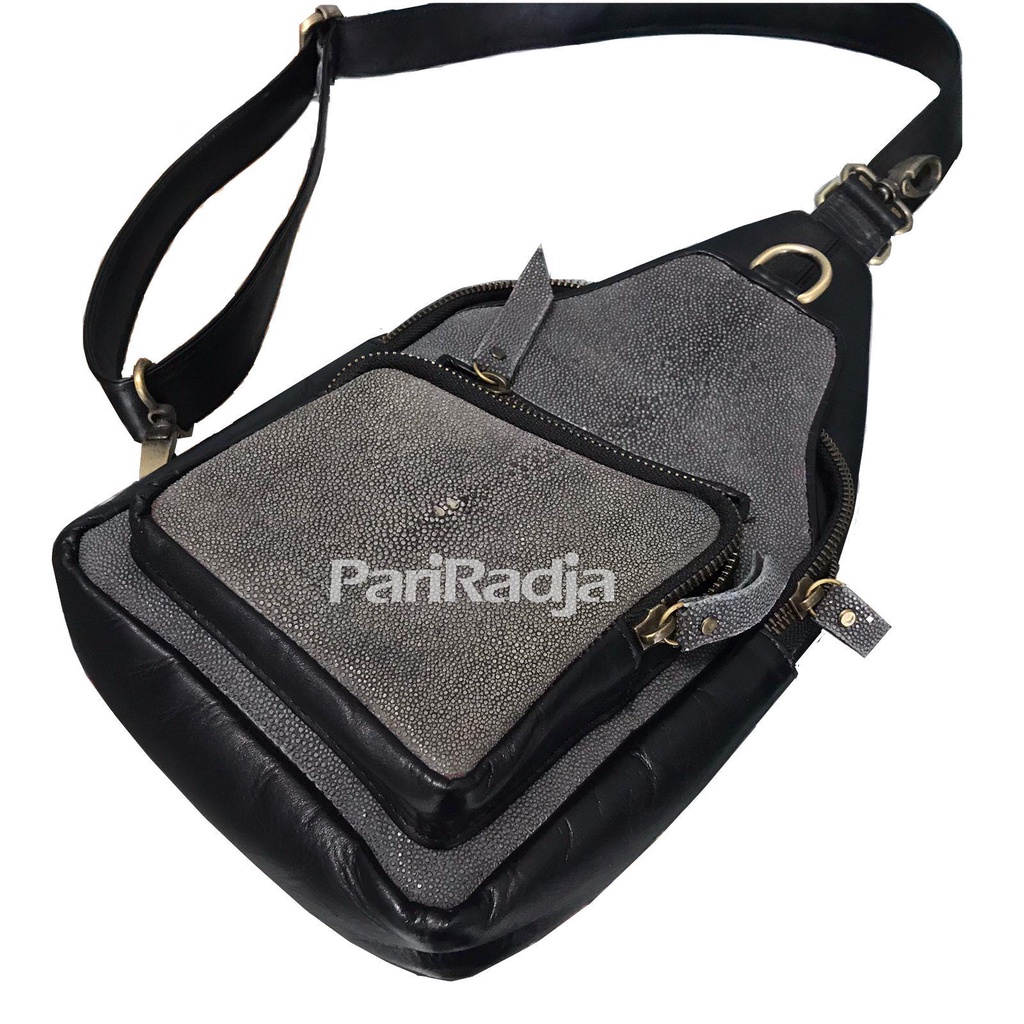 Tas selempang pria kulit ikan pari asli