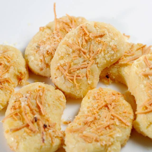 

Crunchy cheese