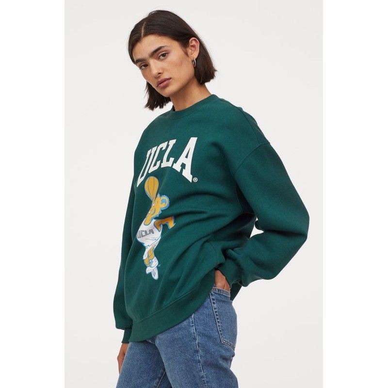 Sweater H&amp;M Pria Wanita Crewneck Hnm UCLA Hijau Green Army Full Tag Free Paper Bag