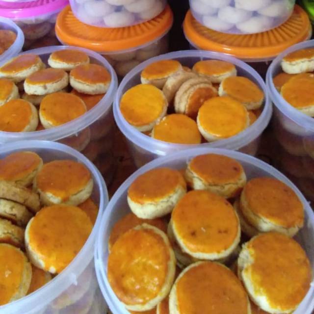 

Kue kacang jember