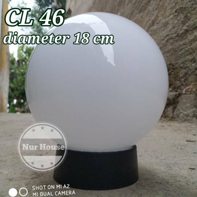 Lampu taman 20 cm CL 46 Kaca bulat putih