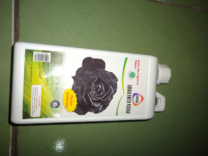 Pewangi Pakaian Parfum Laundry Mawar Super