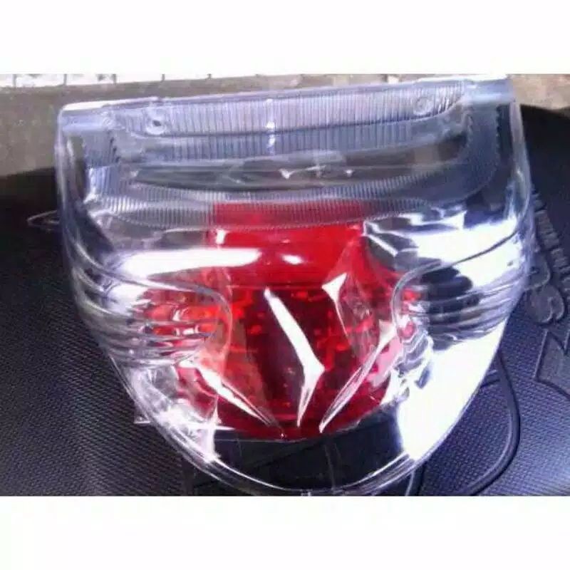 mika lampu belakang / stop jupiter z lama