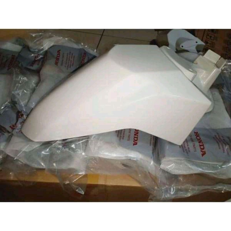 spakbor depan Vario LED old 125 150 old original AHM kode part k59A warna putih slebor spakbor depan