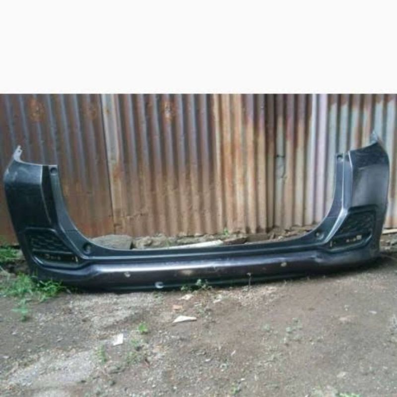 bemper belakang mobilio