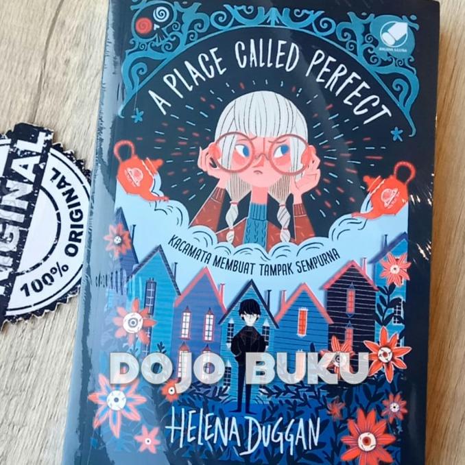 

A Place Called Perfect - Kacamata Membuat Tampak Sempurna by Helena Du Star Seller