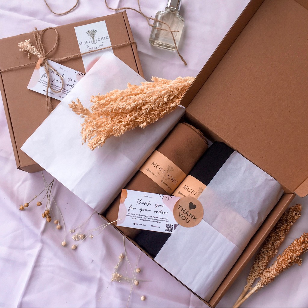 

HAMPERS HIJAB MOFICHIC / GIFT BOX / KADO / REQUEST GIFT BOX HIJAB