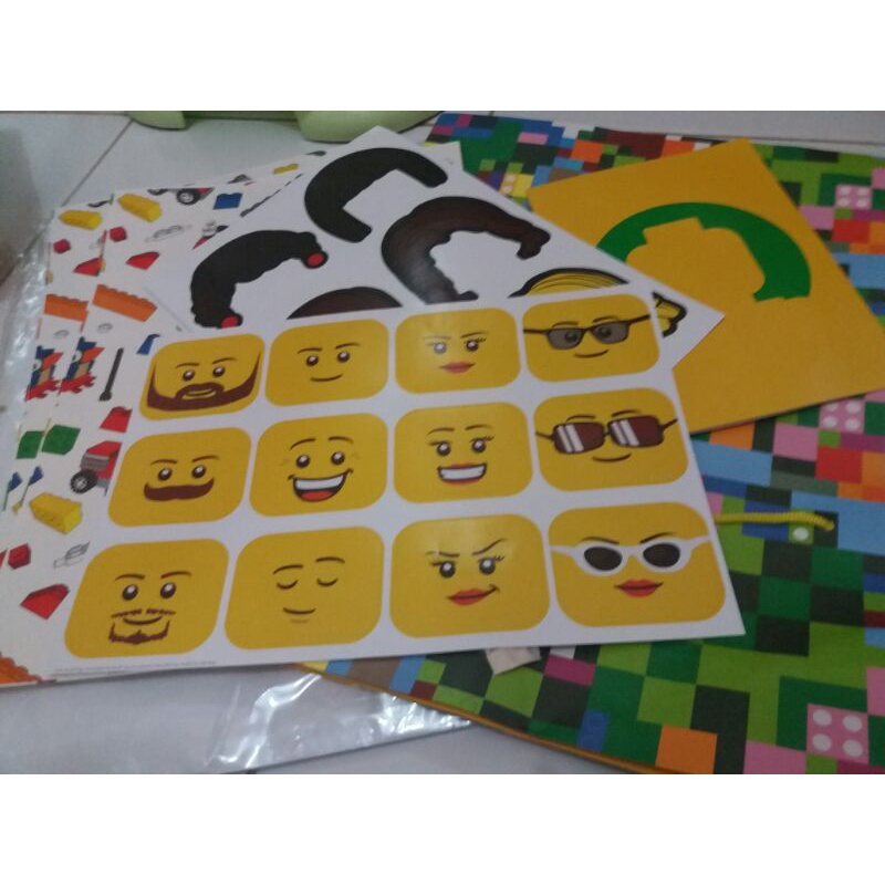 

Preloved-Wrapping paper gift set from lego