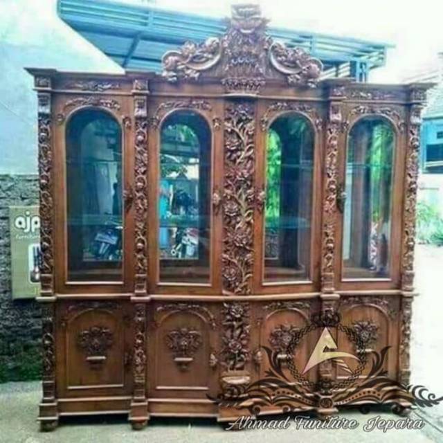 Lemari pajangan lemari hias ukir rahwana