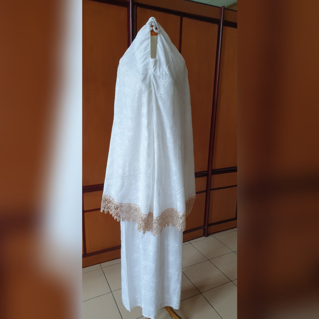 MUKENA KATUN PARIS BORDIR RENDA PRADA  MURAH