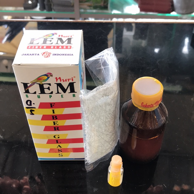 

Lem fiber glass super