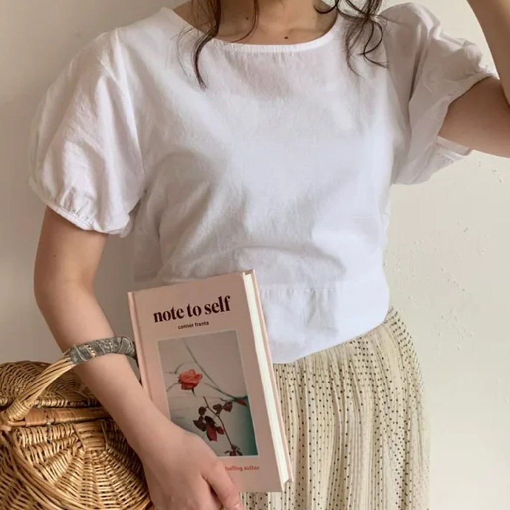 [uwustudio] Bowie Blouse model korea vintage puff sleeve-3