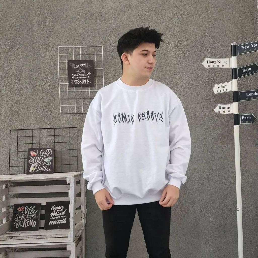 COMIC GROOVE 2XL Oversize Sweater Crewneck Oblong Pria Motif Unik Korean OOTD Kasual Style