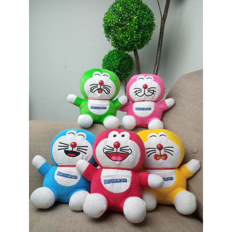 Boneka Doraemon Kualitas SNI Bahan Lembut Lucu Warna Warni Size 25cm
