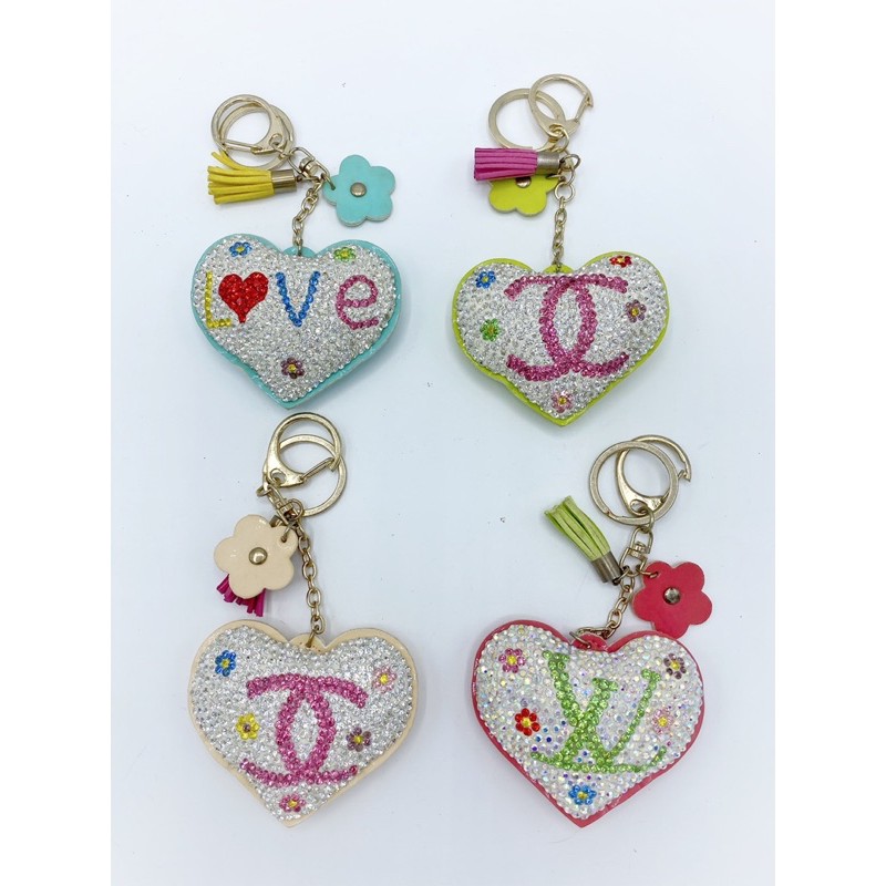 Love Bagcharm / Gantungan kunci / Gantungan tas