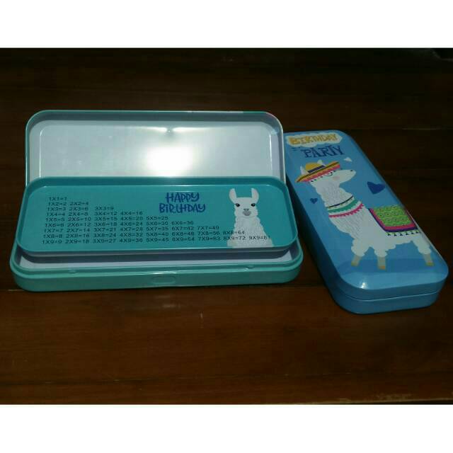 

Tempat pensil karakter import