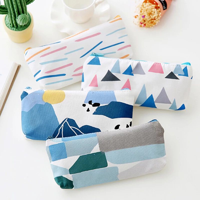 

Tempat Pensil Lucu Landscape Forest and Moon