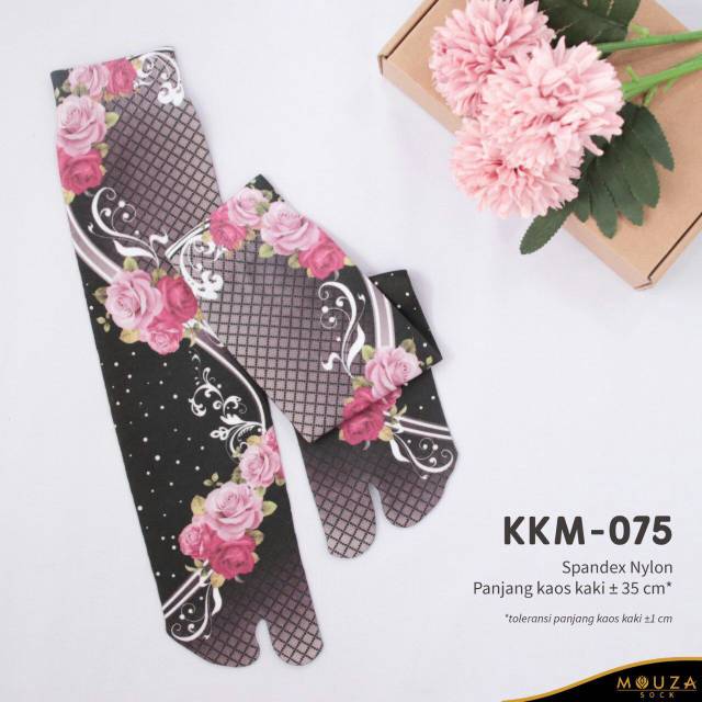 KAOS KAKI MOTIF II  MOUZA