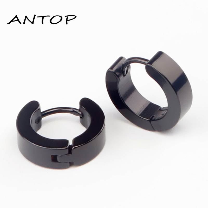 1 Pasang Anting Stud Bahan Stainless Steel Warna Hitam Gaya Korea Hip-Hop Gothic Punk Untuk Pria Dan Wanita