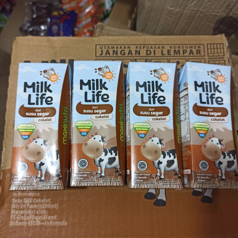 

Susu Uht Milk Life Maxi Nutri Cokelat Classic Chocolate 200 Ml