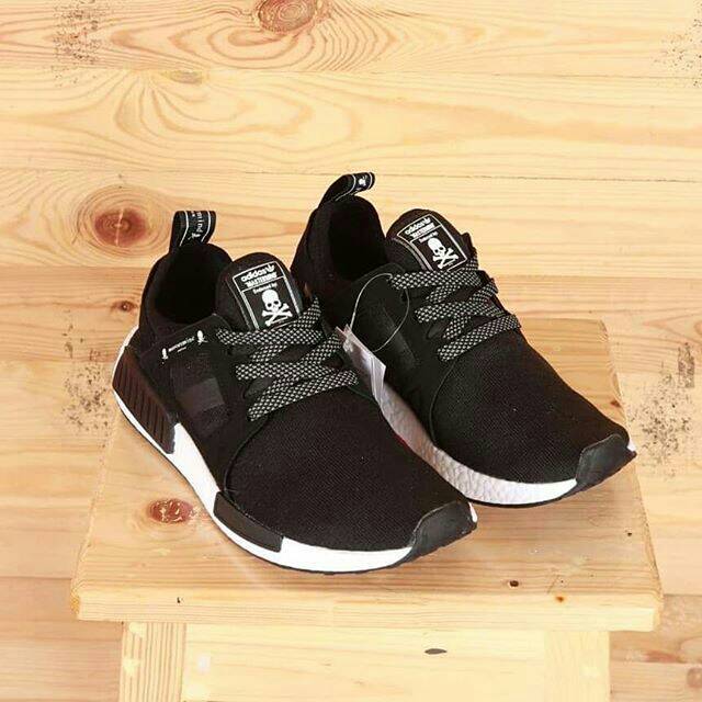 SEPATU ADIDAS X NMD R1 MASTERMIND JAPAN
