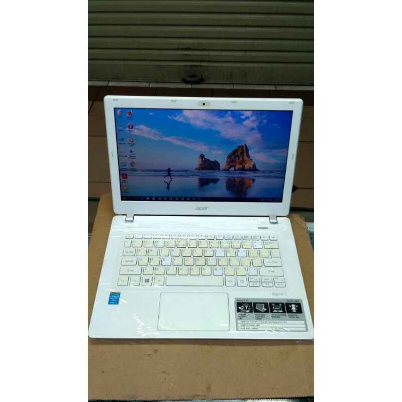 Laptop Acer aspire V 13
