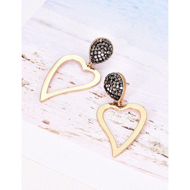 LRC Anting Tusuk  Fashion Gold Alloy Diamond Heart Earrings F46777