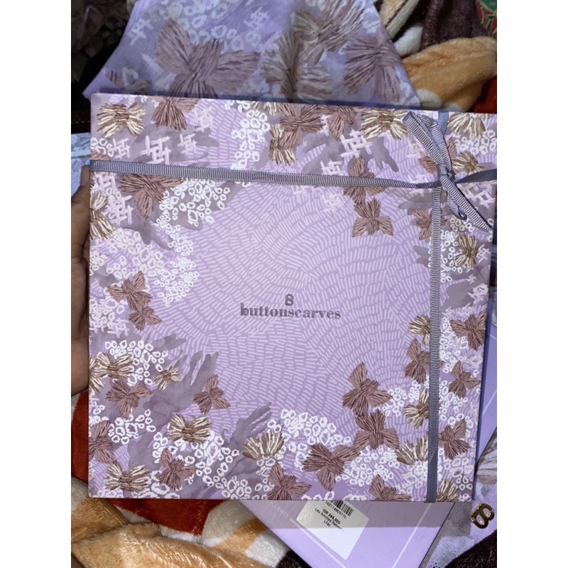 buttonscarves les amities reborn lilac