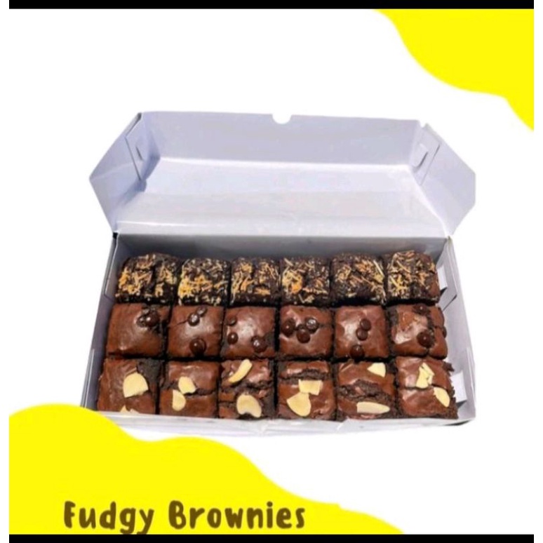 

Fudgy Brownies dan Lekker holand ukuran 20x10cm