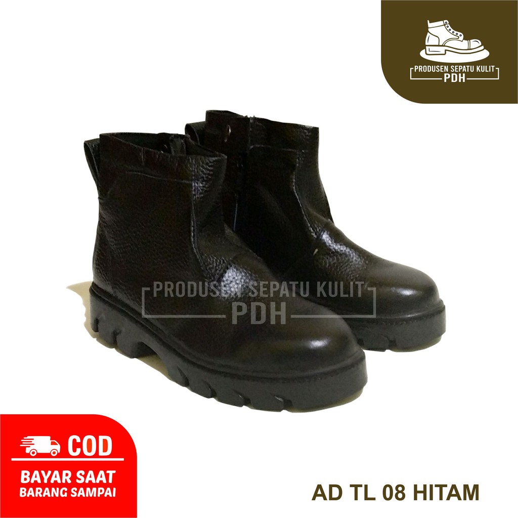 SEPATU SAFETY ELASTIS KULIT SAPI ASLI DENGAN BESI DIUJUNG SEPATU COCOK UNTUK PEKERJA LAPANGAN