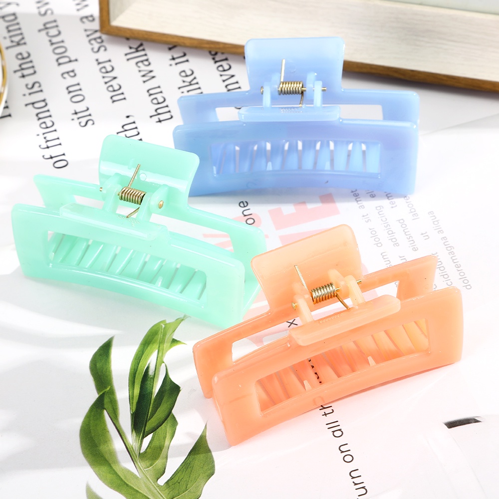 Korean Ins Solid Color Hair Clips Fashion Simple Claw Clips for Women Hairpin Hair Accessories