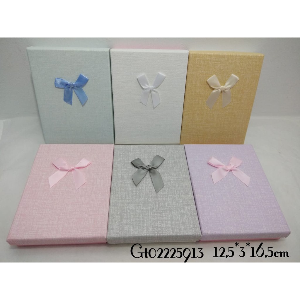 

Gift Box / Kotak Kado Persegi Pita N