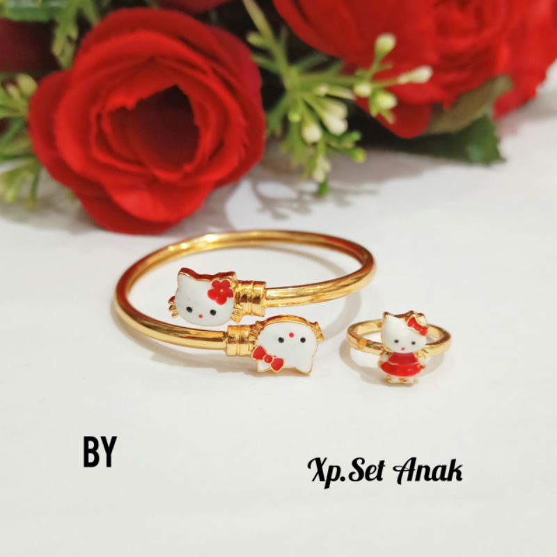 Gelang BABY Bangle gratis cincin Karakter Gold,tidak karat,termurah *COD*