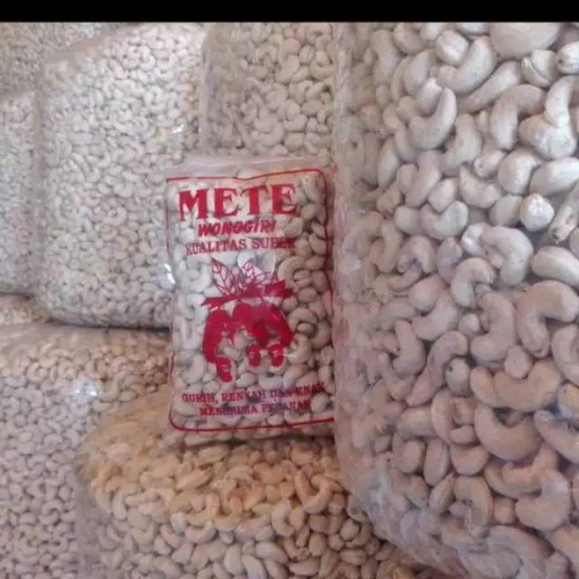 

Kacang mete grade/super kulitas premium mentah netto 500gram