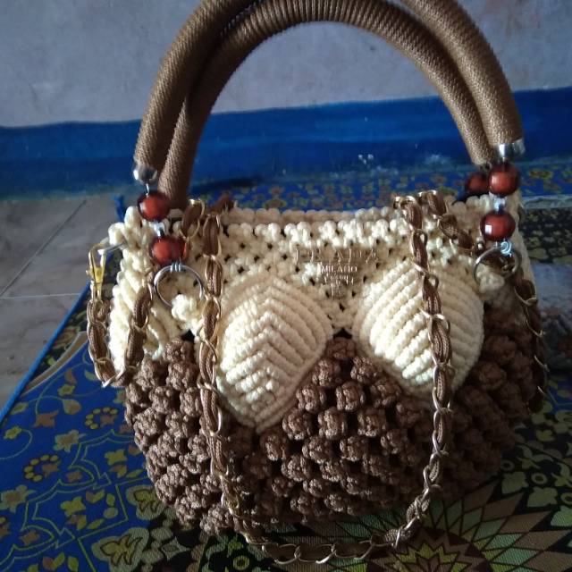 Tas tali kur motif anggur kecil