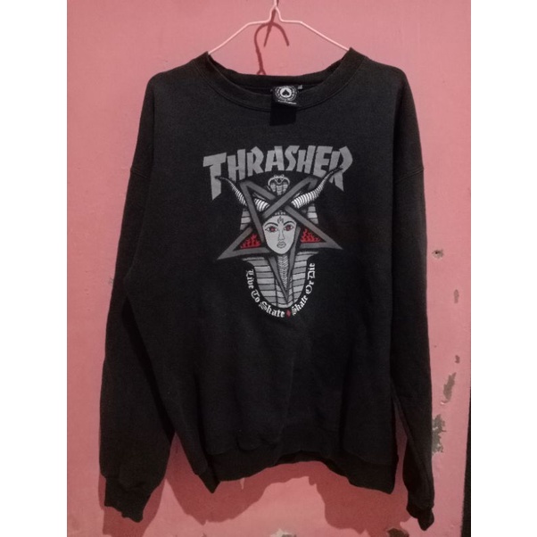 crewneck thrasher second