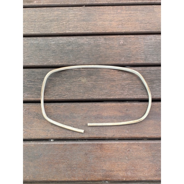 lis / karet bagasi vespa