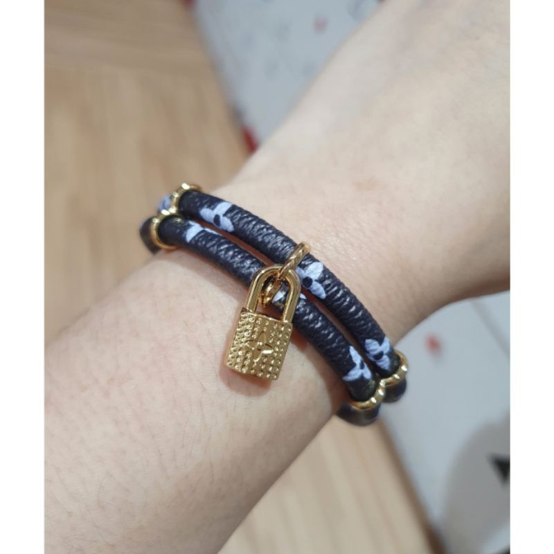 Promo Gelang Kulit Premium Quality Motif elv. Tidak karatan Bracelet Branded Band import Premium Quality Anti karat Gelang tangan kulit fashion 8827