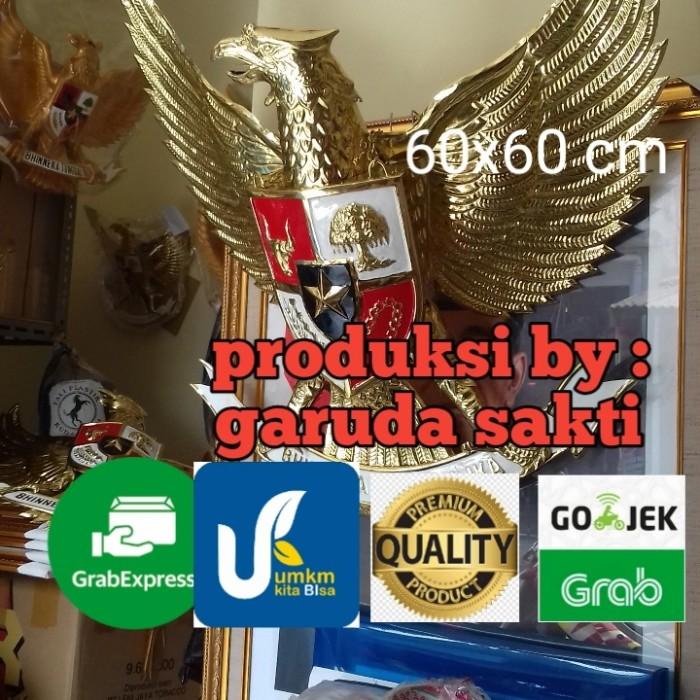 

Lambang Garuda Pancasila Logam Kuningan 60 Cm