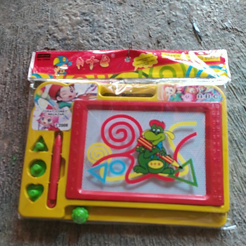 

Mainan papan tulis