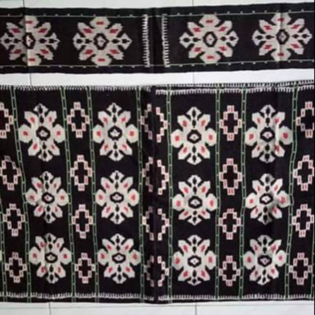 Sarung asli rote NTT