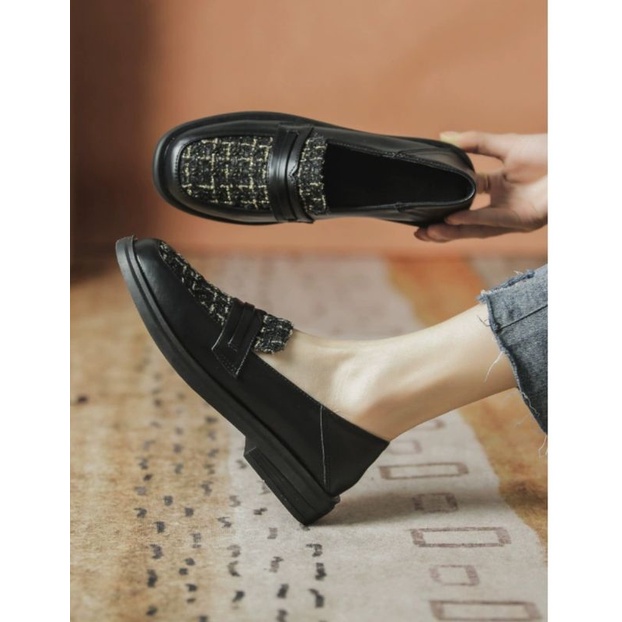 Sepatu Docmart Wanita Flat Hak Terbaru Fashion Korea / Sepatu Wanita kulit Hitam / Sepatu Loafers Wanita Kekinian / Sepatu Sekolah Cewek / Sepatu Marshanda / Bisa Cod