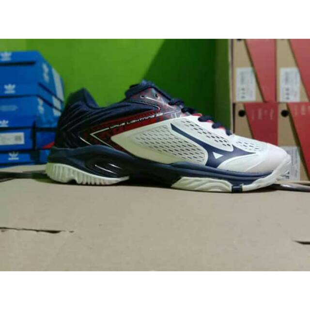 SEPATU MIZUNO Z 5 PREMIUM SEPATU VOLI MOZUNO Z5 PREMIUM