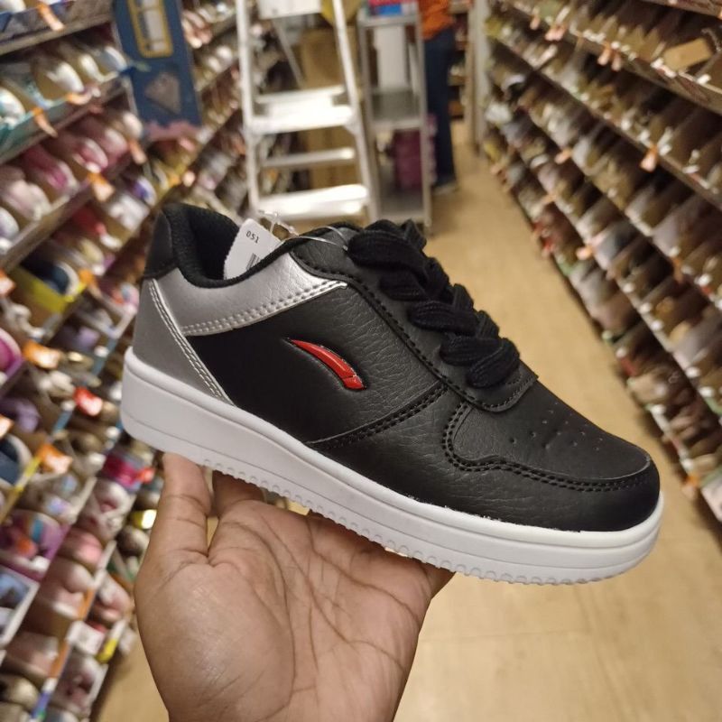 SEPATU ANAK LAKI-LAKI BY LA GEAR - DASH COURT BLACK 191110