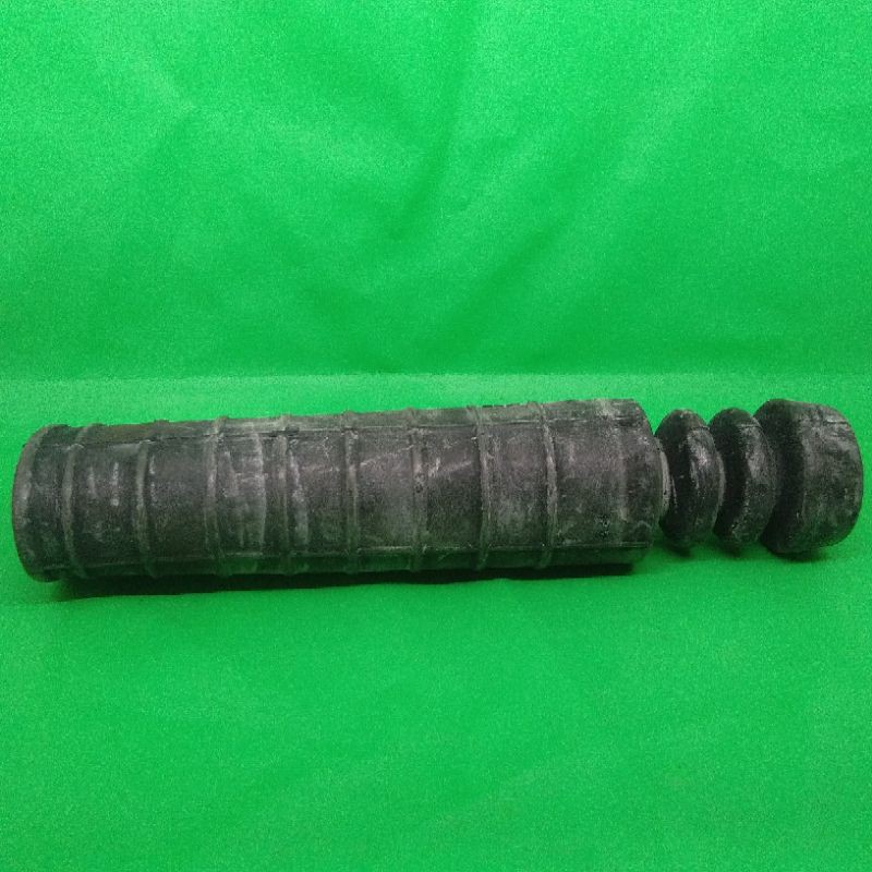 BOOT SHOCK BREAKER BELAKANG MARCH/DATSUN GO