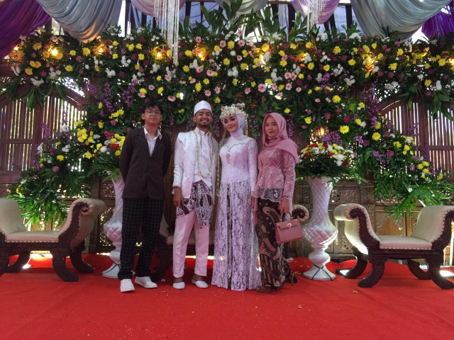 Set Batik Couple Dan Kebaya Sin Sr (2)