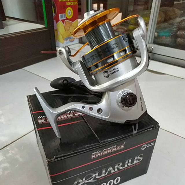Reel kamikaze Aquarius 7000