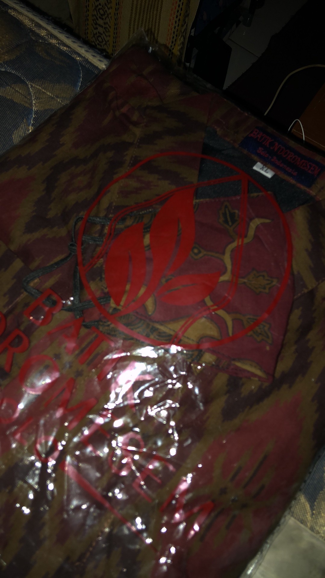 Motif Kerok Merah Maroon Kemeja Batik Pria Lengan Panjang Premium Berfuring