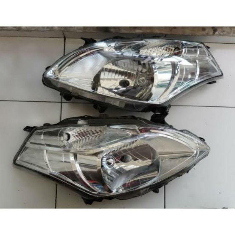 Headlamp lampu depan suzuki Ertiga