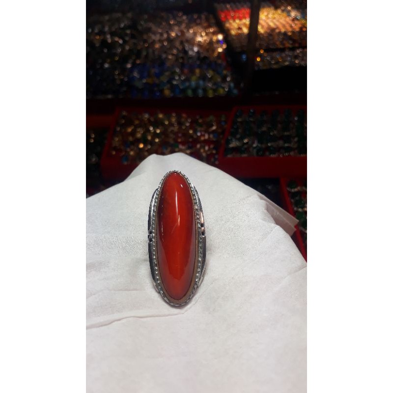 Natural batu pandan merah.